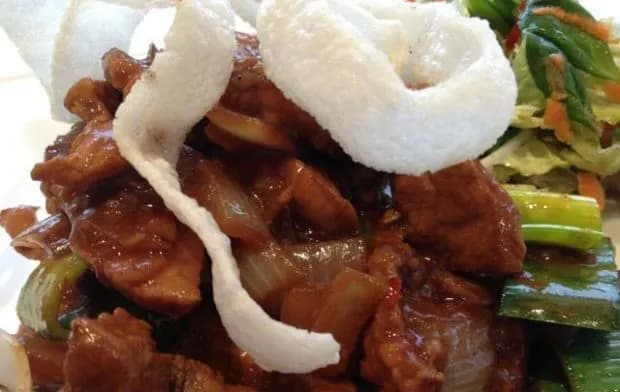 Wieprzowina jak z azjatyckiej restauracji – proste przepisy na smaki Azji