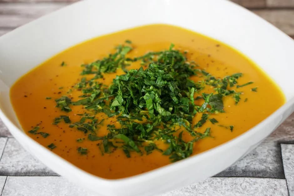 Jak przyprawić zupę dyniową, aby zyskała wyjątkowy smak?