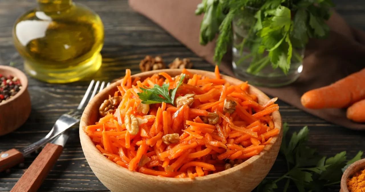 Surówka z marchewki jak z restauracji – przepis na idealny smak