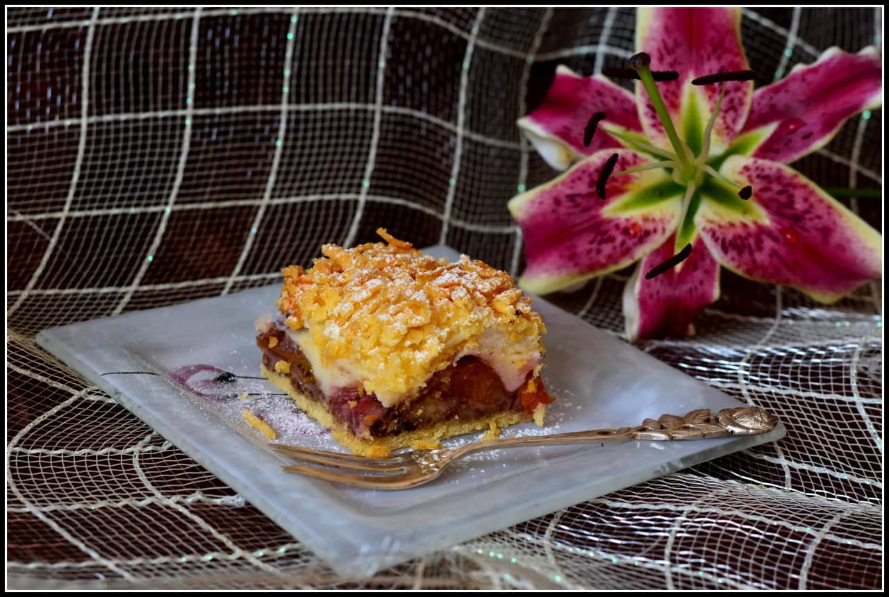 Pyszne ciasto pleśniak z budyniem - sprawdzony przepis krok po kroku