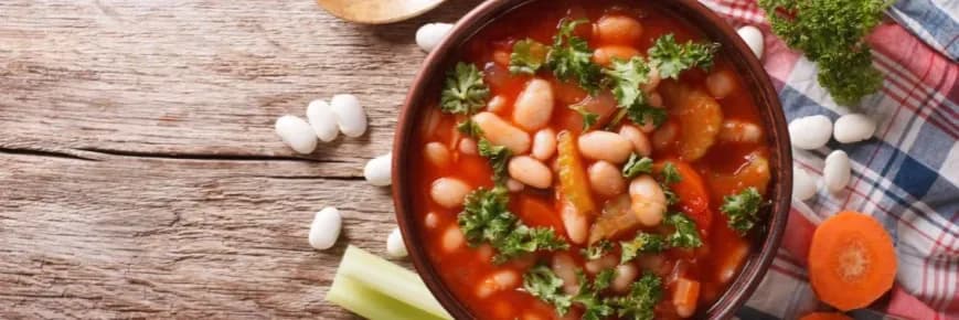 Zupa fasolowa jak zrobić - łatwy przepis na pyszną zupę fasolową