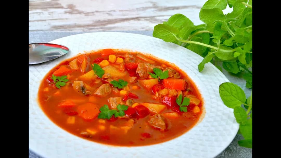 Jak zrobić zupę gulaszową – prosty przepis na pyszne danie domowe