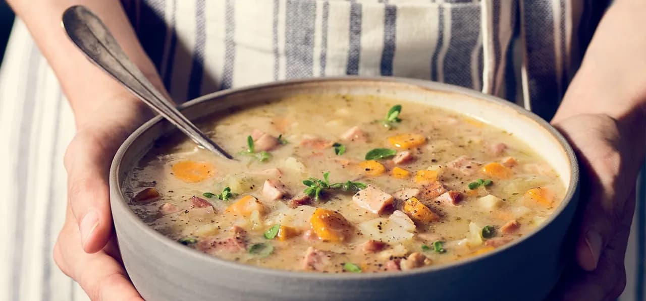 Jak zaklepać zupę, aby była idealnie gęsta i smaczna